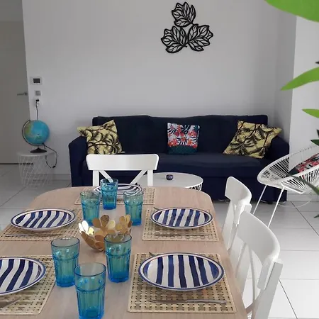 Superbe T3 Recent 67 M2, Gde Terrasse, 3km Plage, Vue Canigou, Parking Et Box Privatif * Saint-Cyprien (Pyrenees-Orientales)